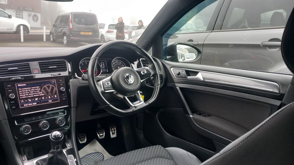 Used Volkswagen Golf 2018 for sale - 78021174: Photo 3