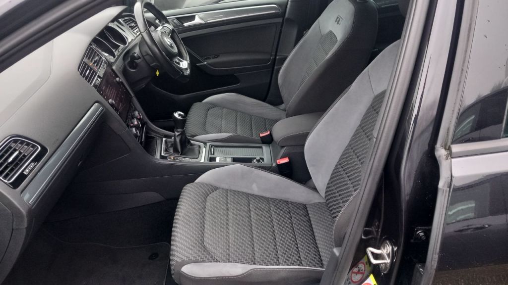 Used Volkswagen Golf 2018 for sale - 78021174: Photo 8