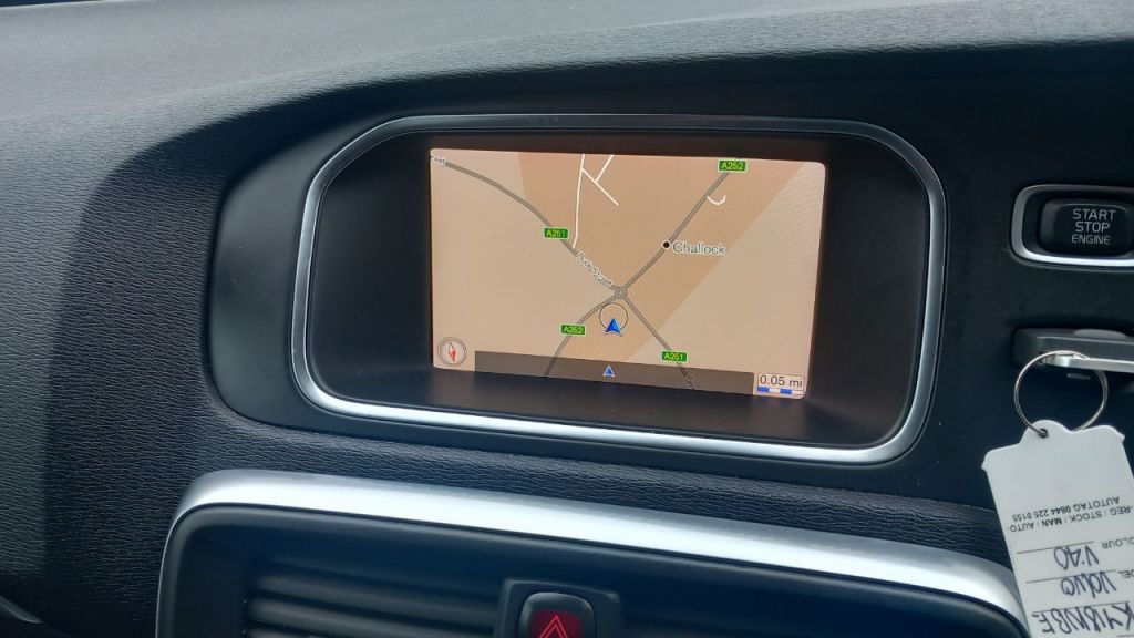 Used Volvo V40 2018 for sale - 78043848: Photo 13