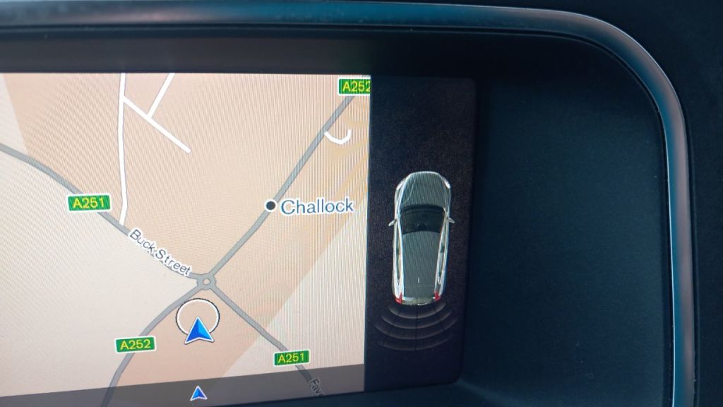 Used Volvo V40 2018 for sale - 78043848: Photo 14