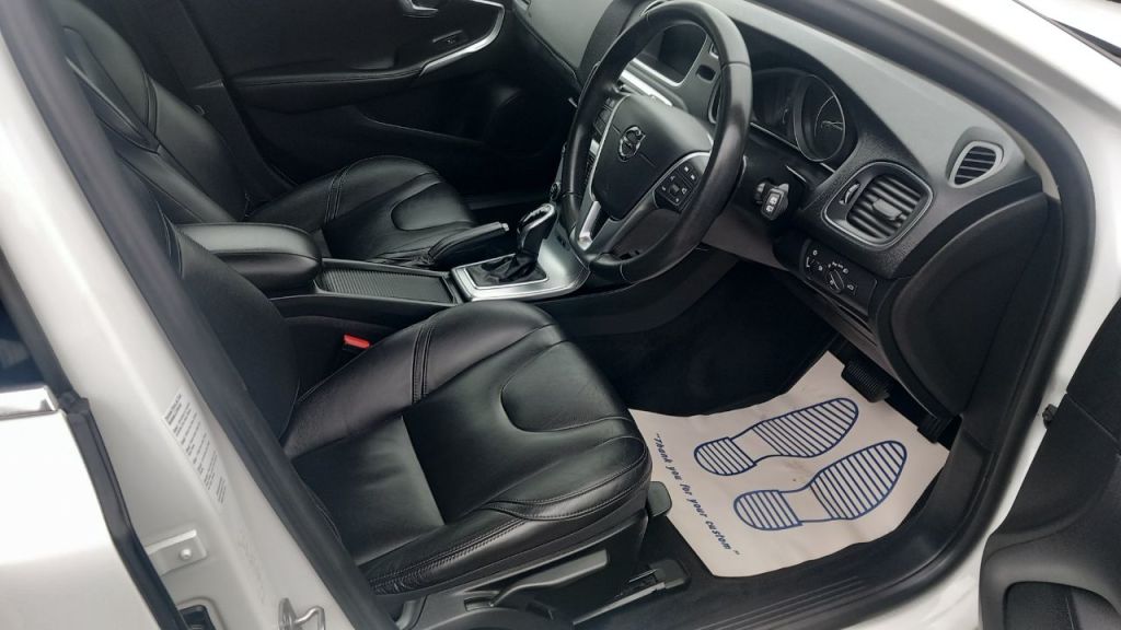 Used Volvo V40 2018 for sale - 78043848: Photo 8