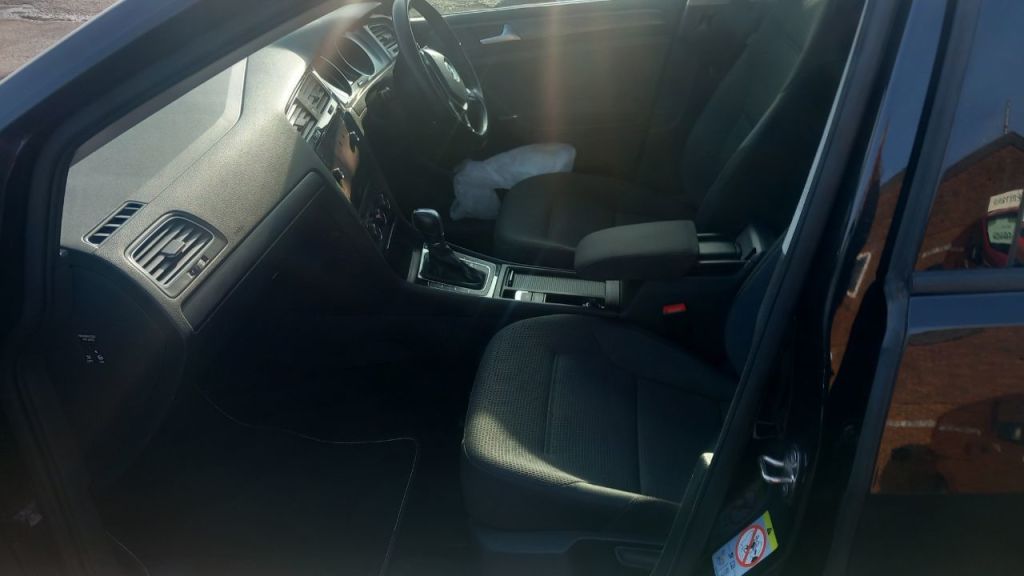 Used Volkswagen Golf 2019 for sale - 78021213: Photo 5