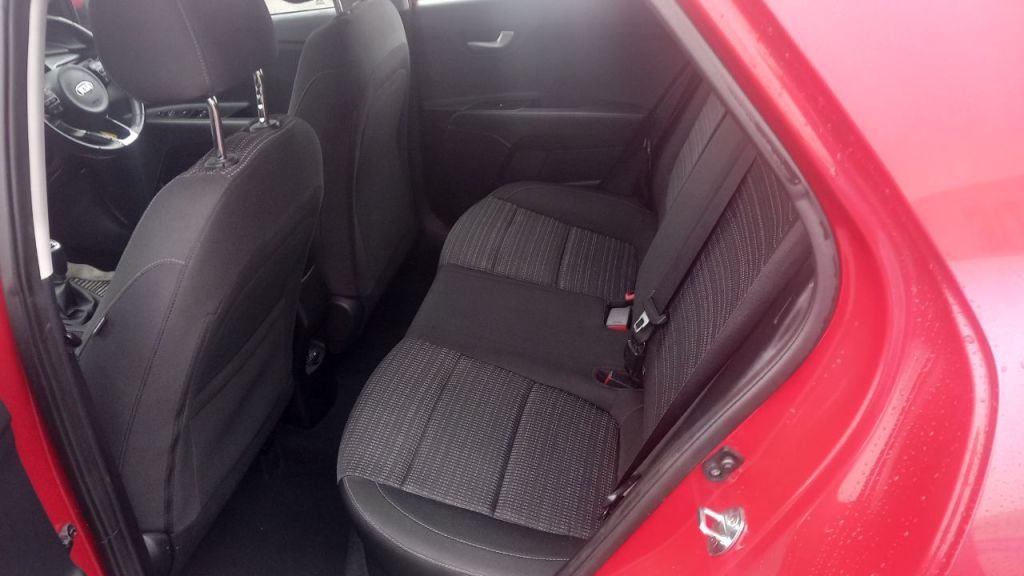 Used Kia Stonic 2018 for sale - 78021184: Photo 9