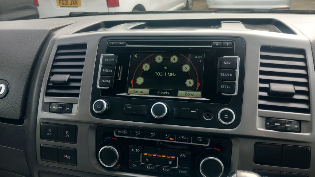 Used Volkswagen Caravelle 2015 for sale - 78153440: Photo 14