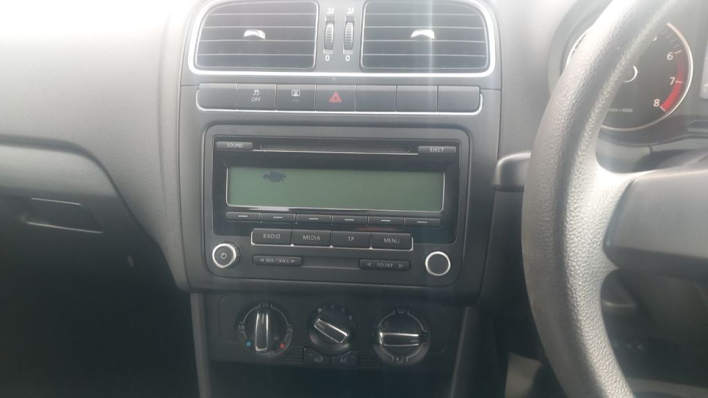 Used Volkswagen Polo 2010 for sale - 78021229: Photo 11