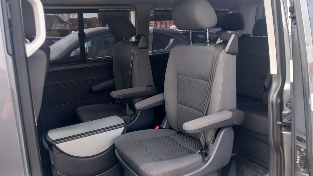 Used Volkswagen Caravelle 2015 for sale - 78095719: Photo 7