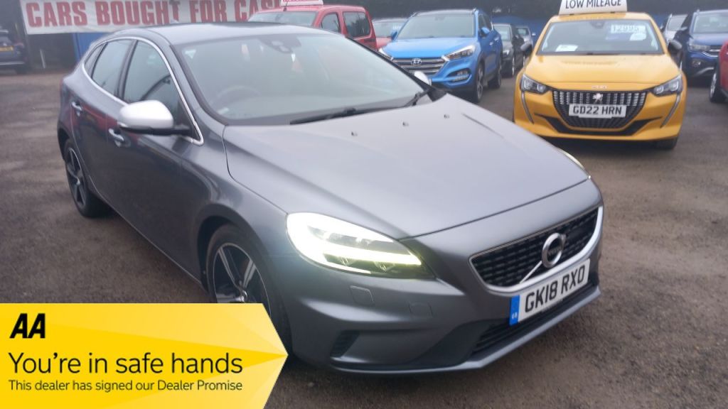 Used Volvo V40 2018 for sale - 78015802: Photo 1