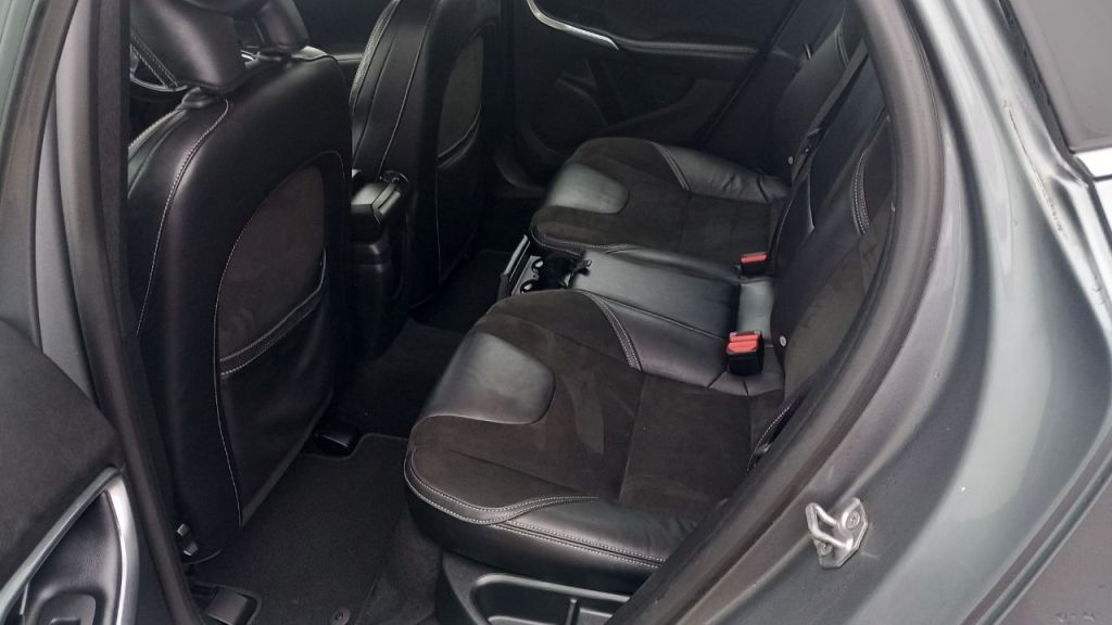 Used Volvo V40 2018 for sale - 78015802: Photo 8