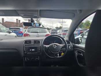 Used Volkswagen Polo 2017 for sale - 79653772: Photo