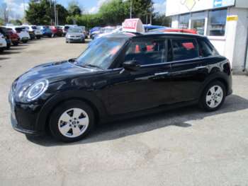 Used MINI Hatch 2021 for sale - 74024106: Photo