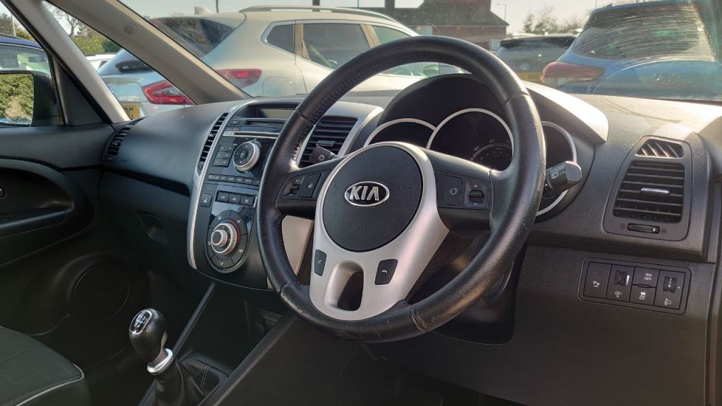 Used Kia Venga 2013 for sale - 78021221: Photo 11