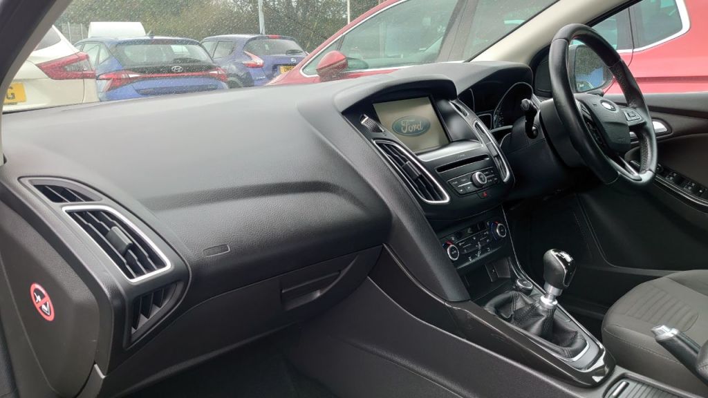 Used Ford Focus 2016 for sale - 78021214: Photo 5