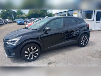 Used Renault Captur 2023 for sale - 78737075: Photo