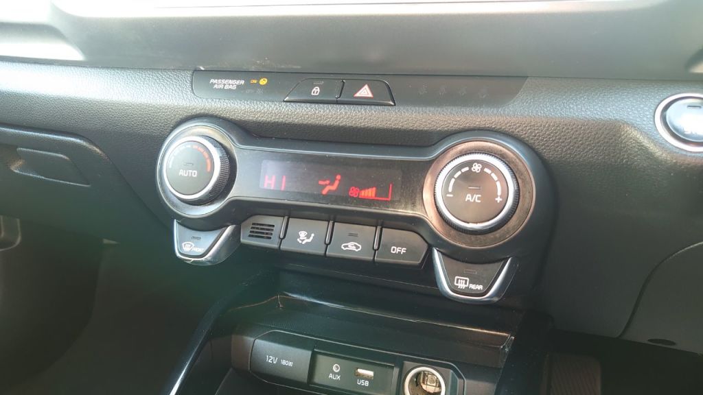 Used Kia Stonic 2019 for sale - 78015815: Photo 18