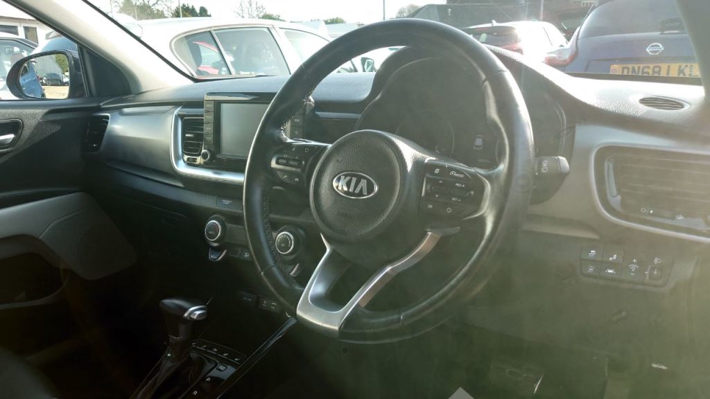 Used Kia Stonic 2019 for sale - 78015815: Photo 3