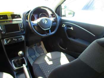 Used Volkswagen Polo 2015 for sale - 74674582: Photo