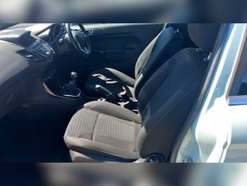 Used Ford Fiesta 2016 for sale - 78357700: Photo