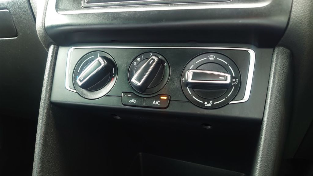 Used Volkswagen Polo 2016 for sale - 78162261: Photo 15