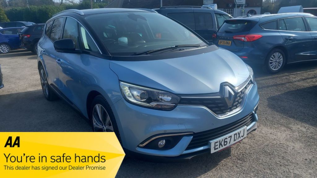 Used Renault Grand Scenic 2017 for sale - 78021217: Photo 1