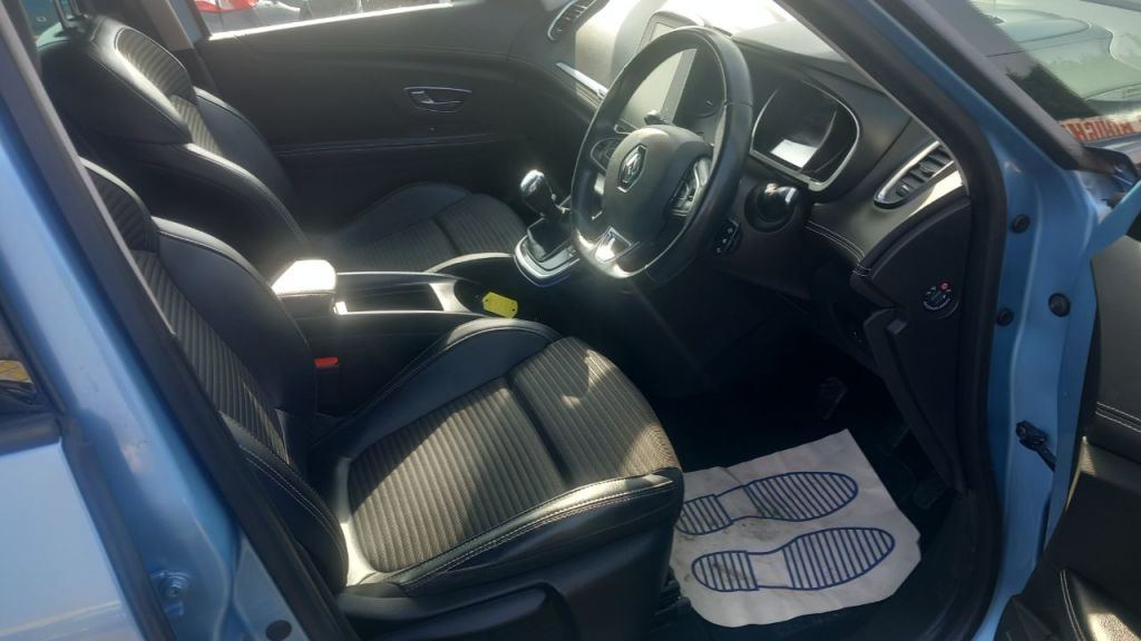 Used Renault Grand Scenic 2017 for sale - 78021217: Photo 9