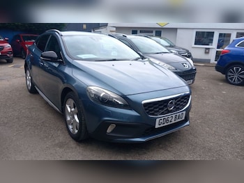 Used Volvo V40 2013 for sale - 78835352: Photo
