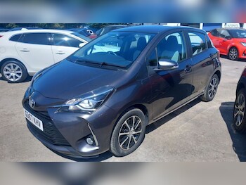 Used Toyota Yaris 2018 for sale - 78389456: Photo