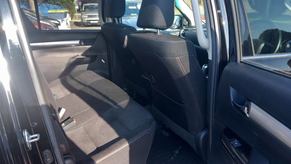 Used Toyota Hilux 2019 for sale - 78026002: Photo 7