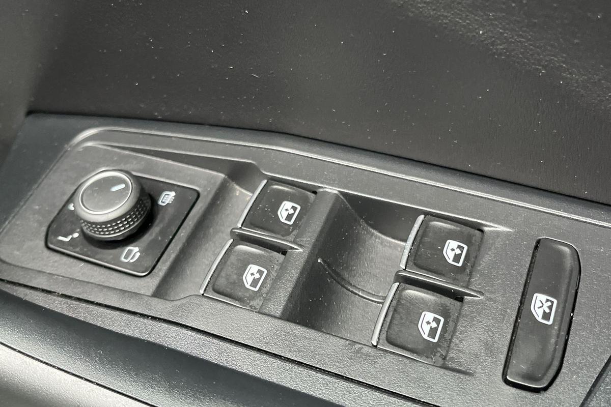 Used Volkswagen T-Roc 2022 for sale - 76675369: Photo 17