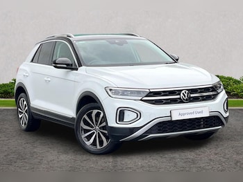 Used Volkswagen T-Roc 2022 for sale - 76675369: Photo