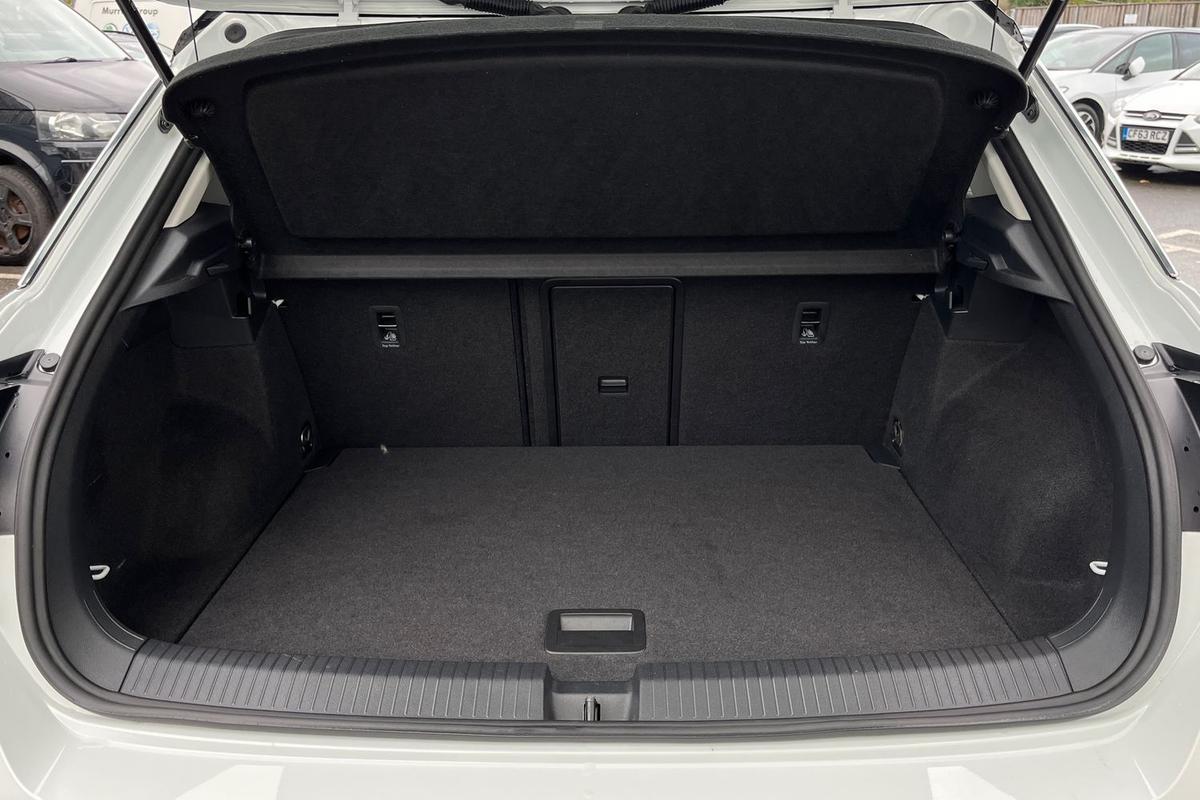 Used Volkswagen T-Roc 2022 for sale - 76675369: Photo 20