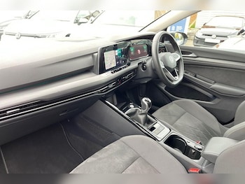 Used Volkswagen Golf 2024 for sale - 76677253: Photo