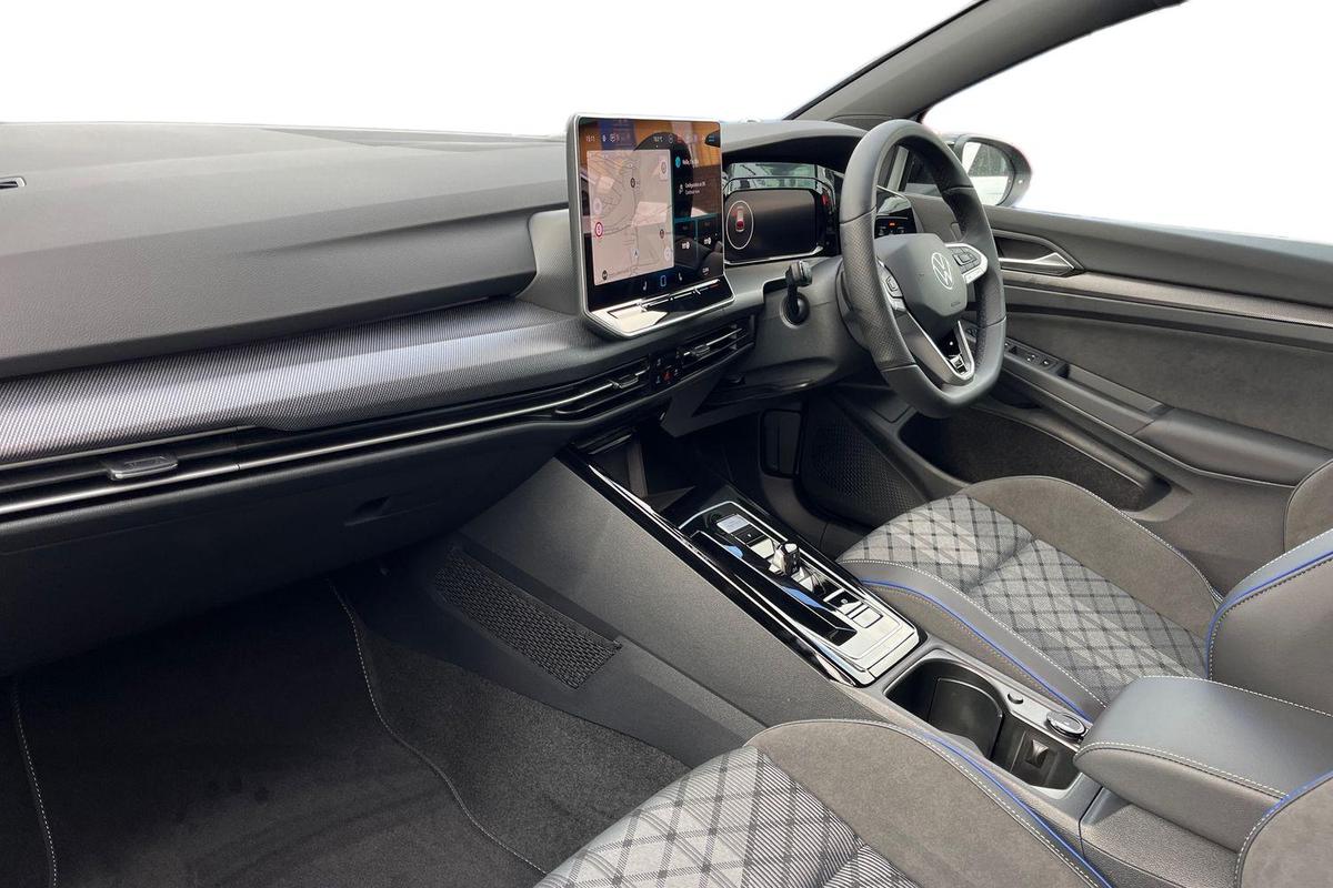 Used Volkswagen Golf 2025 for sale - 76678712: Photo 2