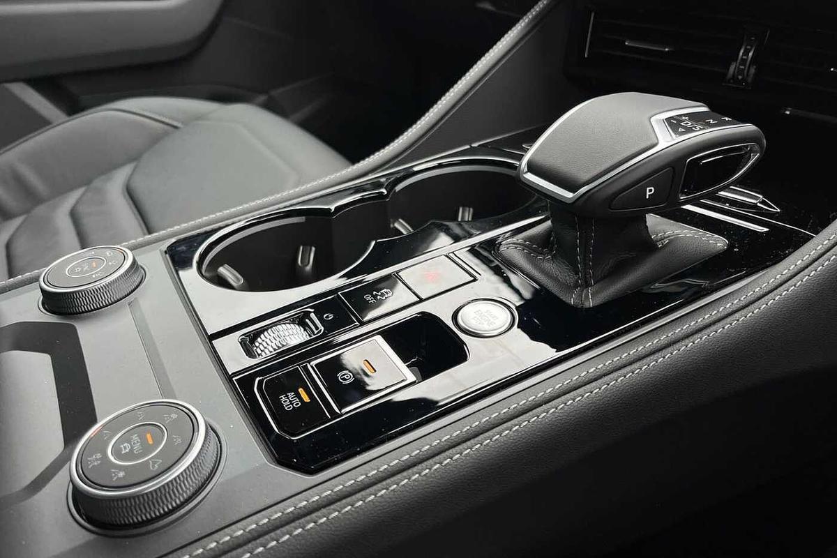 Used Volkswagen Touareg 2025 for sale - 78141163: Photo 10