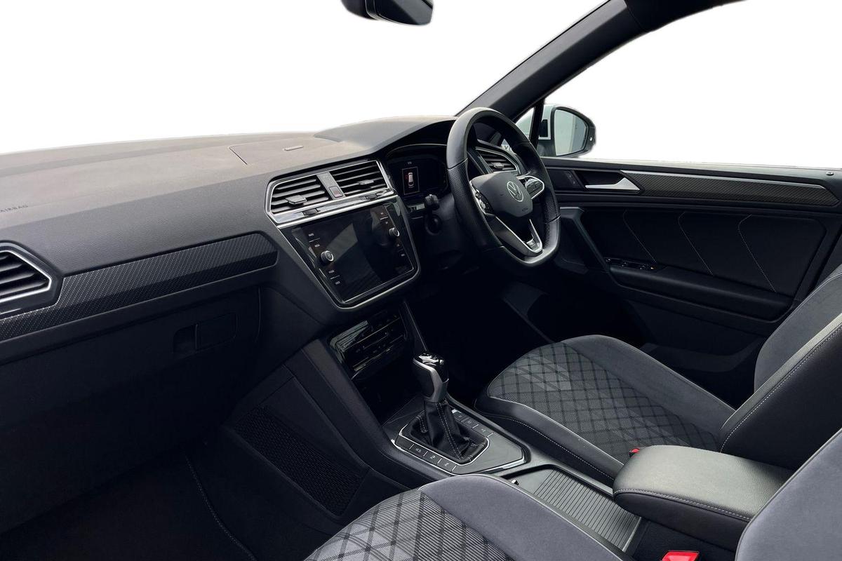 Used Volkswagen Tiguan 2023 for sale - 76676922: Photo 2