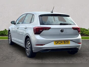 Used Volkswagen Polo 2024 for sale - 76677197: Photo