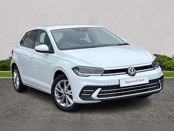 Used Volkswagen Polo 2023 for sale - 76676005: Photo