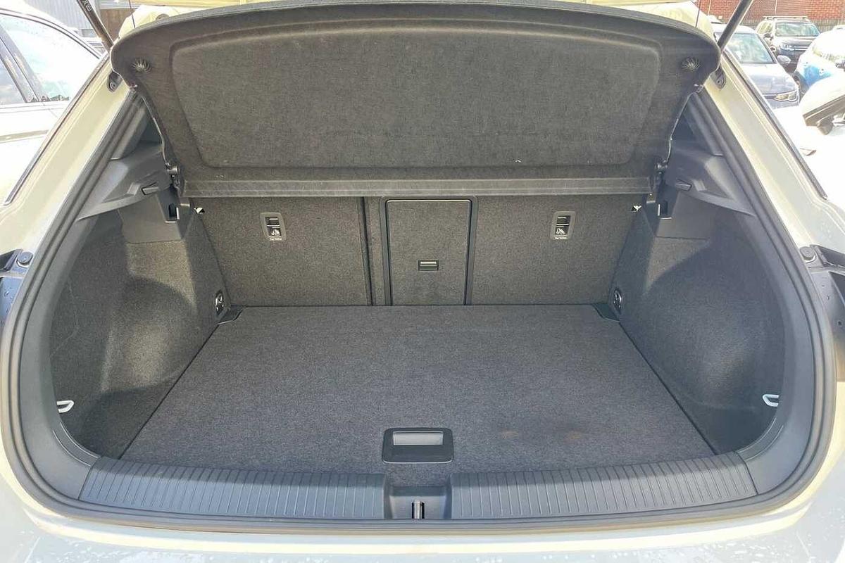 Used Volkswagen T-Roc 2024 for sale - 77542320: Photo 20