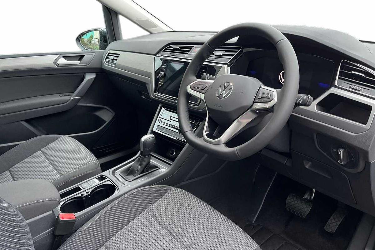 Used Volkswagen Touran 2025 for sale - 77542375: Photo 6