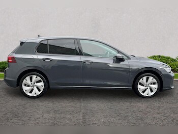 Used Volkswagen Golf 2024 for sale - 76677173: Photo