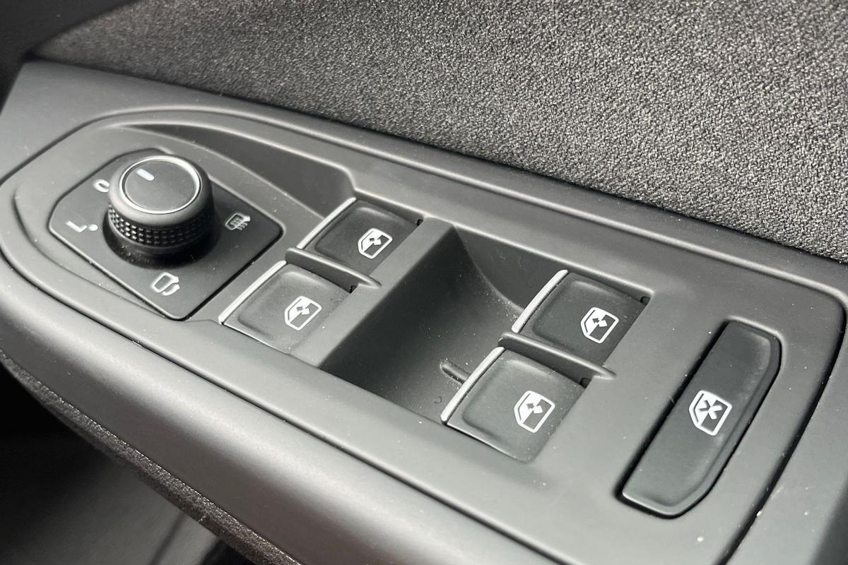 Used Volkswagen Golf 2024 for sale - 76678789: Photo 17