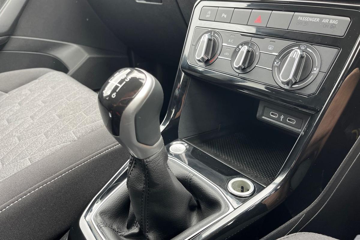 Used Volkswagen T-Cross 2024 for sale - 76677393: Photo 10