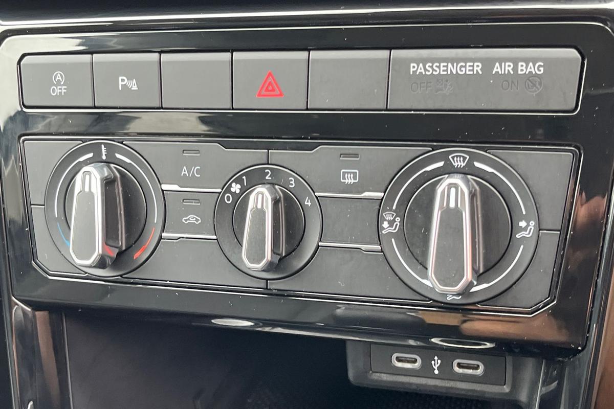 Used Volkswagen T-Cross 2024 for sale - 76677393: Photo 14