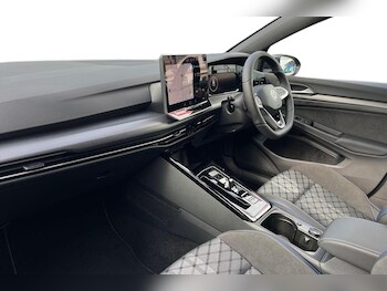 Used Volkswagen Golf 2025 for sale - 76678695: Photo