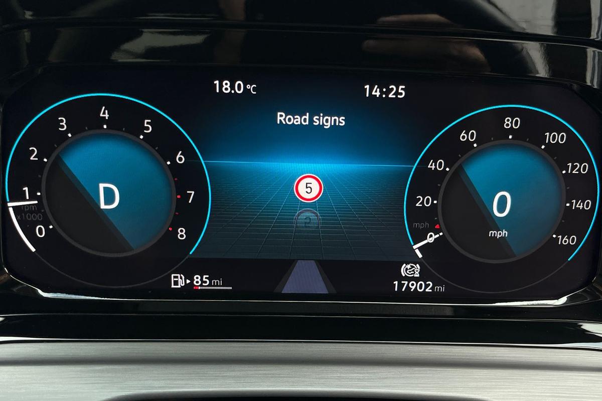 Used Volkswagen Golf 2023 for sale - 76676643: Photo 16