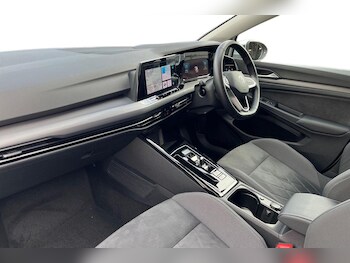 Used Volkswagen Golf 2023 for sale - 76676643: Photo