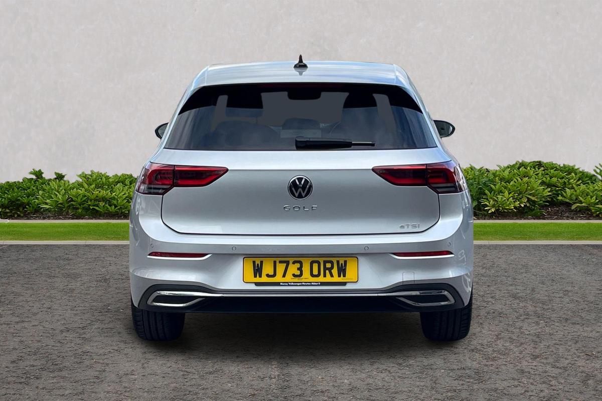 Used Volkswagen Golf 2023 for sale - 76676643: Photo 9