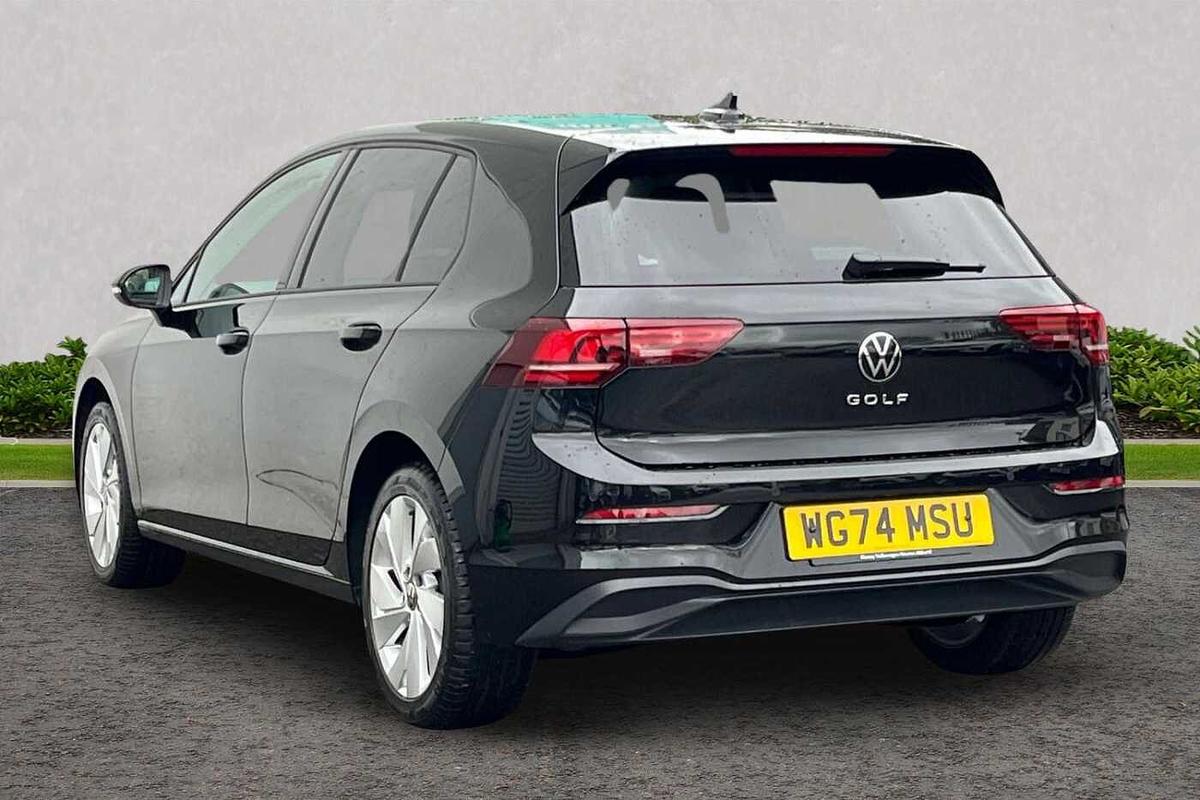 Used Volkswagen Golf 2024 for sale - 77542342: Photo 3