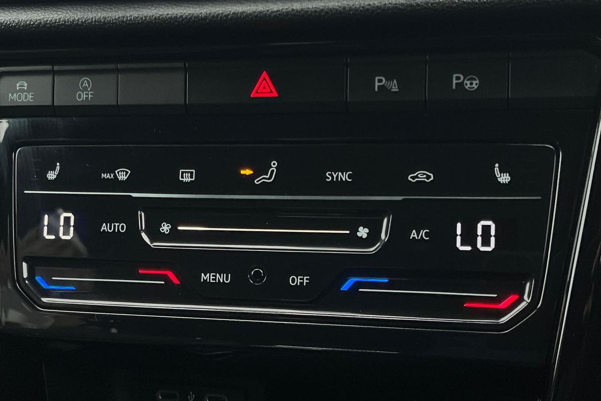 Used Volkswagen T-Roc 2025 for sale - 77542176: Photo 14