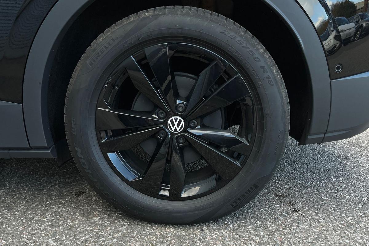 Used Volkswagen ID.4 2025 for sale - 76679524: Photo 5