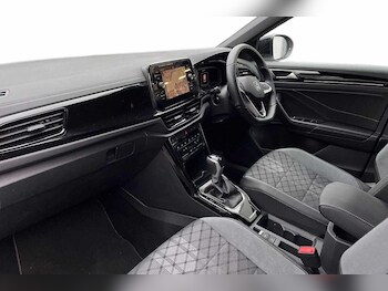 Used Volkswagen T-Roc 2025 for sale - 77542202: Photo